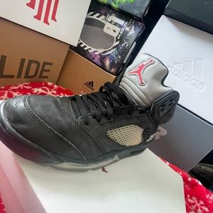 Jordan 5 // Black metallic